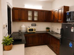 The Coastal Calm Sea-Breeze Terrace, 2nd floor 2BHK