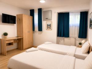 Monte Carlo Palace Rooms