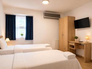 Monte Carlo Palace Rooms