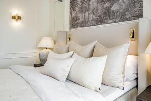 Royal Gardens Puerto Banús, 1BR Apartment with Pool