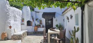 La Fuente De Casares