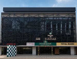 Hypolux Business Hotel - Near KSRTC Stand
