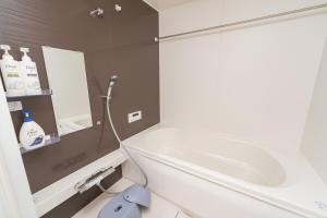 New Luxury home Free parking2 4BR 14 guests