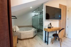 Hotel Cuevas - Adults Only
