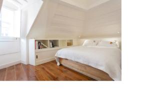 Attic Bairro Alto