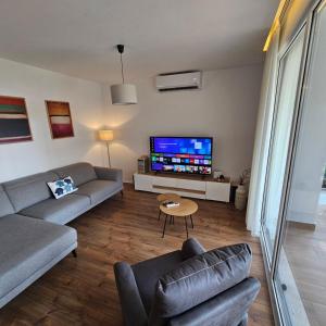 San Pietro - Premium Zone Corner Garden Apartment