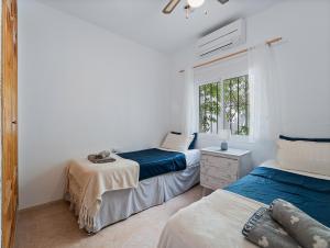 Casa Juan for 8 with pool, BBQ terrace, panoramic view