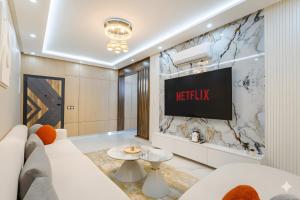 Modern Cozy Apt Gueliz-Near Train Station-AC-Wifi