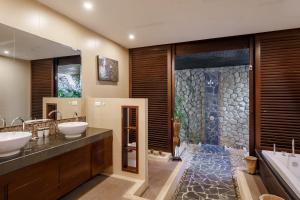 3BR Eva Tropical Villa Private Pool Naiharn