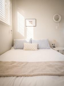 Spacious 4BR Home , Sleeps 10 , Near Dongdaemun