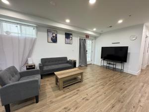 NEW COZY Apartment 2-Bedrooms Easy Parking