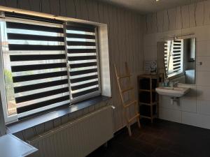 Rühige Wohnung mit 4 Schlafzimmer und Kamin