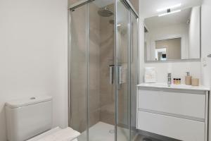 Camarate Hills Luxury Garden Pool View Apartment
