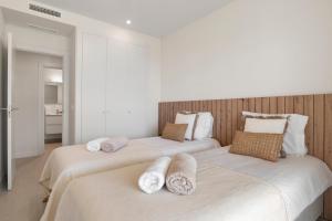 Camarate Hills Luxury Garden Pool View Apartment