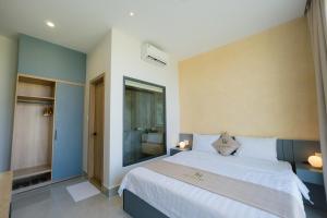 TH Hotel