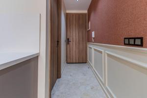 Chic Studio, Balcony & Digital Code in Quartier des Hôpitaux