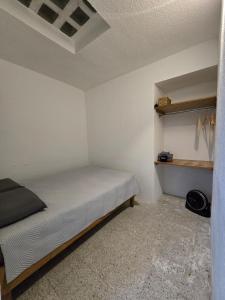 Practical loft with kitchen, ideal for short stays