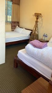 Hotel The Cross River