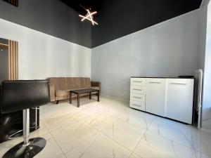 Zelwerowicza Central Studio by BookingHost