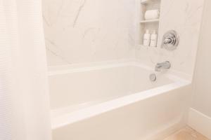 Private 1BR1BD,Apt Near High Falls, TV, Kitchen