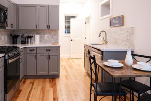 Private 1BR1BD,Apt Near High Falls, TV, Kitchen