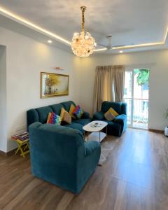 Feel Goa with Poolview Luxury Apartment