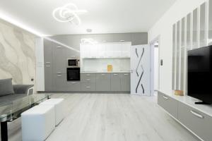 RICH 6 Apartment