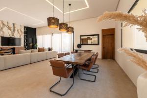 Villa Amira Green 17