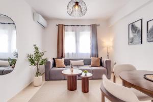 Cozy and modern beachfront apartment