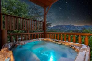 Old Hickory Timeless Charm, Stunning Views