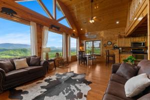 Old Hickory Timeless Charm, Stunning Views
