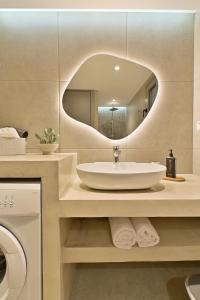 Bright And Elegant Apartment - Lotis