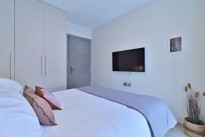 Bright And Elegant Apartment - Lotis