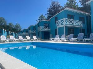 Comfortable holiday home no 10 , summer pool