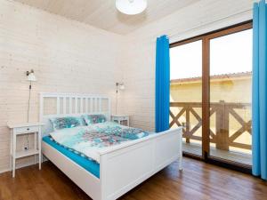 Comfortable holiday home no 10 , summer pool