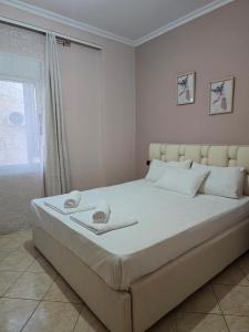 Large and spacious apartment at New Marina 140 meters
