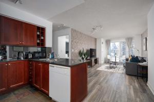 Modern King Suite Steps to Eaton Centre
