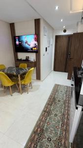 Cozy apartment with direct access to Mehdia Beach