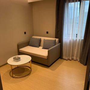 Atour Hotel Beijing Fuxingmen