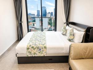 The Flora Riverside Condo