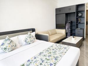 The Flora Riverside Condo