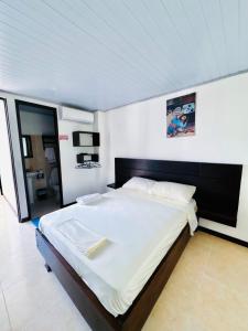 Hotel Sueños Dorados