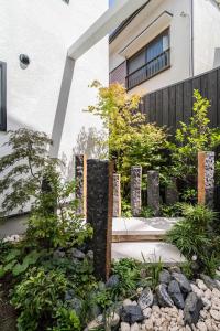 鶴Inn 難波 大阪 天王寺 奈良 神戸直通 鶴橋駅徒歩8分 贅沢な和モダン一軒家 十六夜