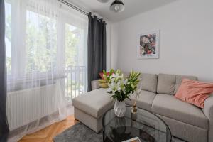 Lumina I 3-room Apart with Balcony I near Park Moczydło I Metro
