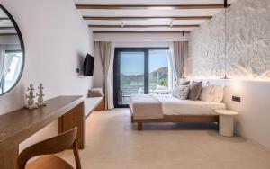 Geomilos Private Suites Milos