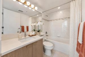 Exclusive 2BR City Retreat in Downtown Vancouver