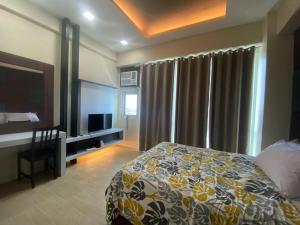 City-view Condo-OMPTower2-7F