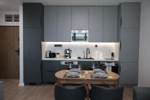 Lyusi South Plus Apartment Heated Pool & Parking