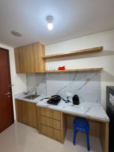 33rd Floor Luxury Studio Apartment Pollux Habibie