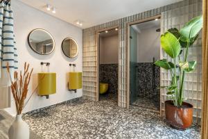 Naxian Nest Suites and Apartments
